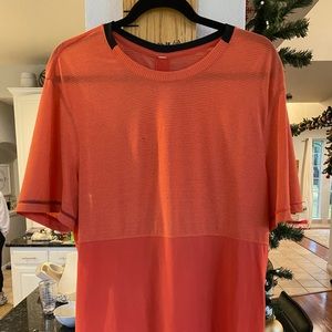 Men’s Large Lululemon Shirt